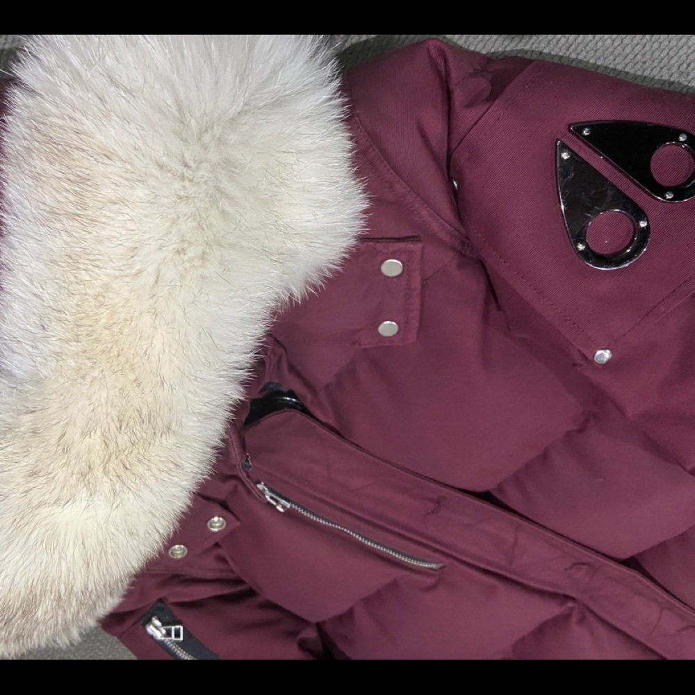 Women’s moose knuckle